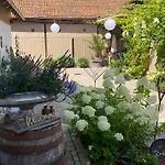 Altes Grabenhoefchen - 5 Sterne * Sondheim